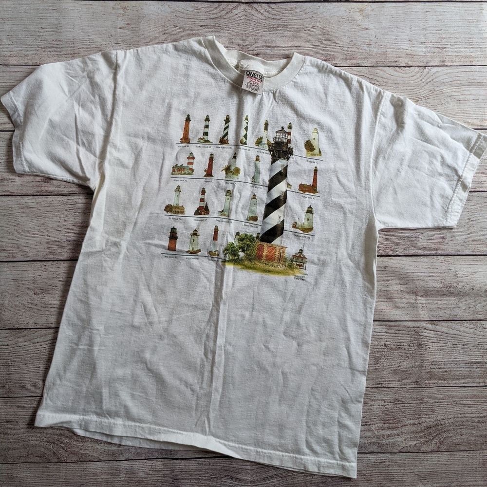 Vintage lighthouse T-shirt size large